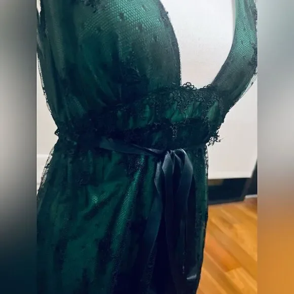 Miguelina silk/lace blouse size large - Picture 2 of 9